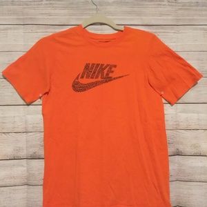the Nike tee